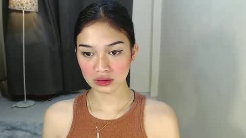 Vivian online show from 12/21/24, 01:15