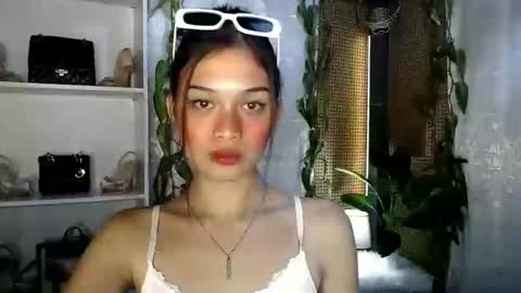 Vivian online show from 01/08/25, 01:00