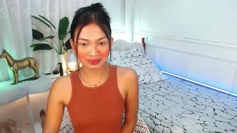 Vivian online show from 03/10/25, 09:18