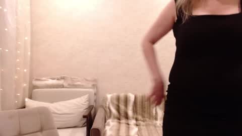 Snapshot of vivian_soul chatting on 03/14/26, 04:01 Vivian online show from 03/14/26, 04:01