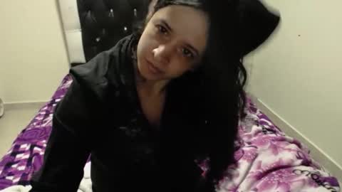 Snapshot of vivian_walt_ chatting on 06/03/26, 05:43 melissa online show from 06/03/26, 05:43