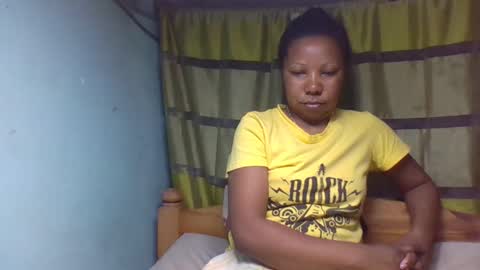 viviane0812 online show from 10/18/25, 12:57