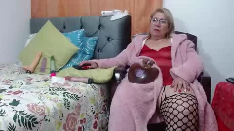 ViviannaJhonson online show from 12/14/24, 03:29