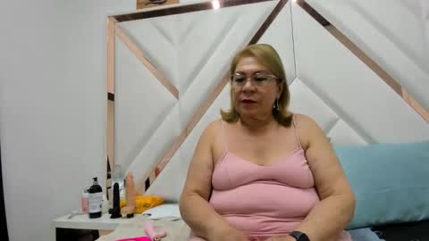 ViviannaJhonson online show from 02/16/26, 08:05