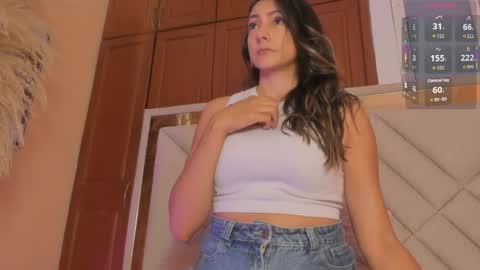 Snapshot of vivianne_scott chatting on 05/30/26, 12:35 Vivi online show from 05/30/26, 12:35