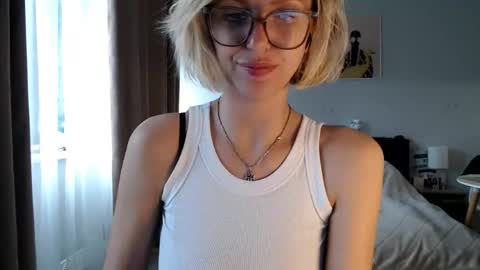 VI       online show from 05/18/26, 04:13
