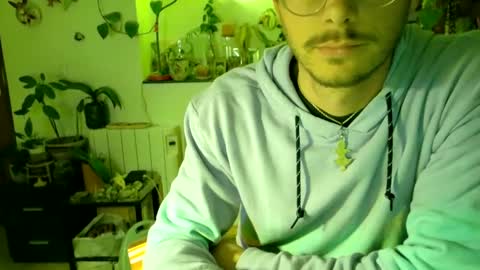 Viv online show from 03/04/25, 10:16