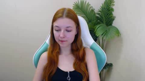 Vivien online show from 03/04/25, 06:50