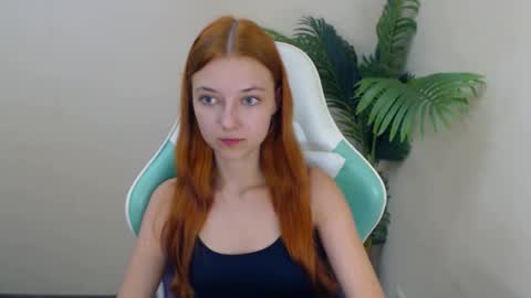 Vivien online show from 09/30/25, 06:24