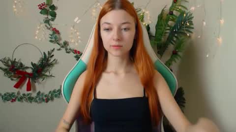 Vivien online show from 12/17/25, 07:31