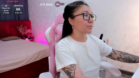 Snapshot of vivien_montclair chatting on 06/03/26, 12:24 Vivien online show from 06/03/26, 12:24