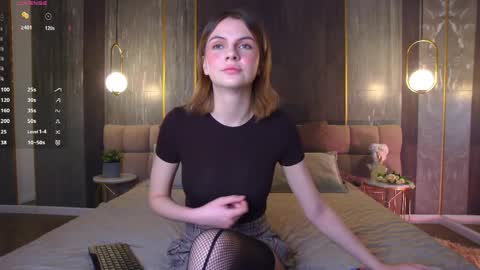 Sophia online show from 03/27/26, 06:18