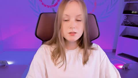 Vivien online show from 01/09/25, 01:02