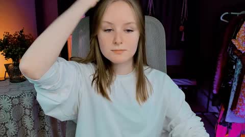 Vivien online show from 01/10/25, 01:09