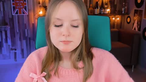 Vivien online show from 01/22/25, 05:38