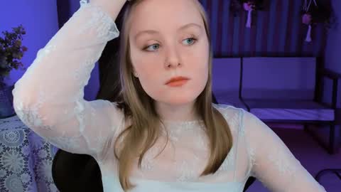 Vivien online show from 02/15/25, 09:05