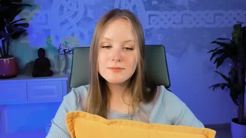 Vivien online show from 03/01/25, 03:16