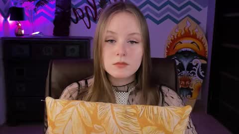 Vivien online show from 03/02/25, 09:10