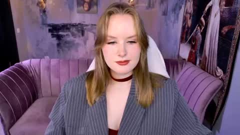 Snapshot of vivienleeigh chatting on 06/02/26, 01:51 Vivien online show from 06/02/26, 01:51