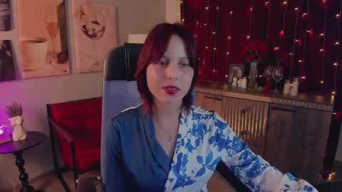 Snapshot of viviennehebert chatting on 05/11/26, 02:45 Vivienne online show from 05/11/26, 02:45
