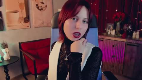 Snapshot of viviennehebert chatting on 05/12/26, 12:57 Vivienne online show from 05/12/26, 12:57