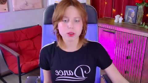Snapshot of viviennehebert chatting on 05/31/26, 06:53 Vivienne online show from 05/31/26, 06:53