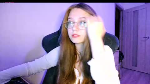 Snapshot of vivivivikkie chatting on 07/10/26, 10:01 vivivivikkie online show from 07/10/26, 10:01