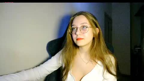 Snapshot of vivivivikkie chatting on 07/20/26, 09:50 vivivivikkie online show from 07/20/26, 09:50