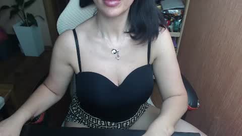 Snapshot of vivo244 chatting on 07/13/26, 10:23 Eva online show from 07/13/26, 10:23