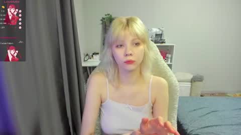 Snapshot of vivy_ chatting on 06/30/26, 08:10 chatur babes online show from 06/30/26, 08:10