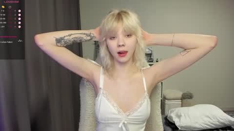 Snapshot of vivy_ chatting on 07/02/26, 09:32 chatur babes online show from 07/02/26, 09:32