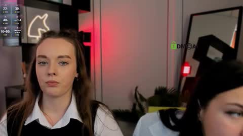 vivy_star online show from 10/07/25, 08:44