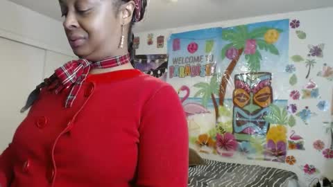 Snapshot of vixenfyre chatting on 02/16/25, 04:09 Vixen Fyre online show from 02/16/25, 04:09