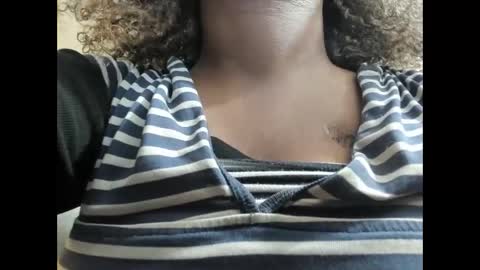 Snapshot of vixenfyre chatting on 02/23/26, 03:37 Vixen Fyre online show from 02/23/26, 03:37