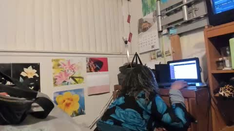 Snapshot of vixenfyre chatting on 02/27/26, 03:39 Vixen Fyre online show from 02/27/26, 03:39