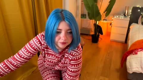 Polly  Online mostly at 9pm-2am UK Time online show from 12/04/24, 05:00