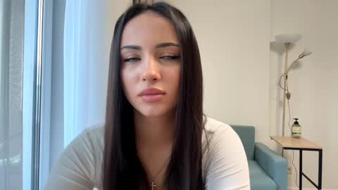 Miss Mia online show from 04/01/26, 01:41