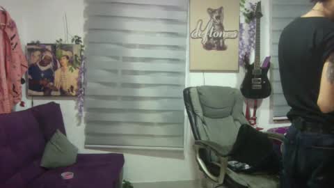 Snapshot of vl21cm chatting on 10/02/25, 06:20 vl21cm online show from 10/02/25, 06:20