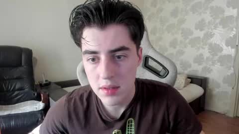 Snapshot of vlad1605 chatting on 05/10/26, 10:53 Martin online show from 05/10/26, 10:53