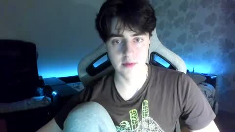 Snapshot of vlad1605 chatting on 06/20/26, 01:09 Martin online show from 06/20/26, 01:09