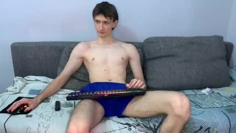 Snapshot of vlad_ggvldd chatting on 05/20/26, 04:24 Vlad Dinovich online show from 05/20/26, 04:24