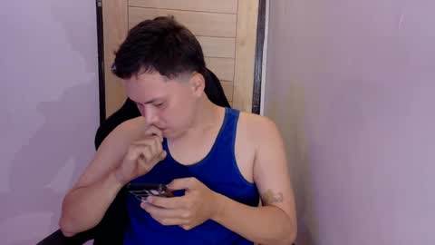 Snapshot of vladimir02_ chatting on 06/15/26, 05:31 Vlad online show from 06/15/26, 05:31