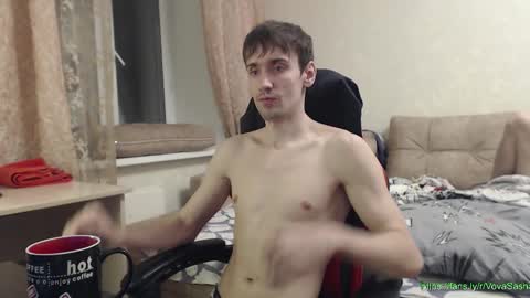 Snapshot of vladimirsibiria chatting on 02/18/26, 06:48 Vova and Sasha online show from 02/18/26, 06:48