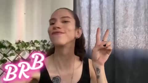 vodkadelulo online show from 11/24/25, 08:52