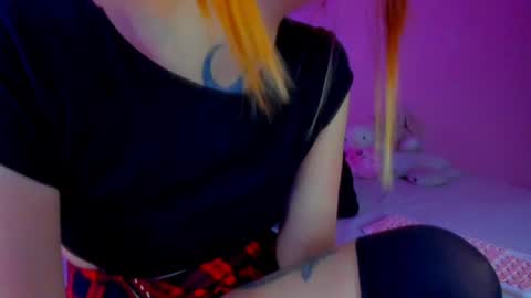 Snapshot of void_smokin chatting on 04/11/26, 12:31 Gabriela online show from 04/11/26, 12:31