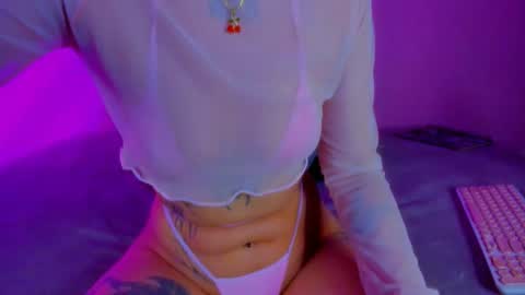 Snapshot of void_smokin chatting on 04/26/26, 07:28 Gabriela online show from 04/26/26, 07:28