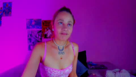 Snapshot of void_smokin chatting on 05/02/26, 12:43 Gabriela online show from 05/02/26, 12:43