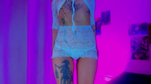 Snapshot of void_smokin chatting on 05/09/26, 10:48 Gabriela online show from 05/09/26, 10:48