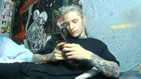 Elf online show from 11/07/25, 06:52