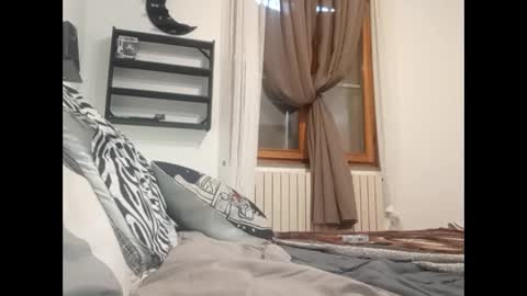 volpecesare419 online show from 02/23/25, 04:35